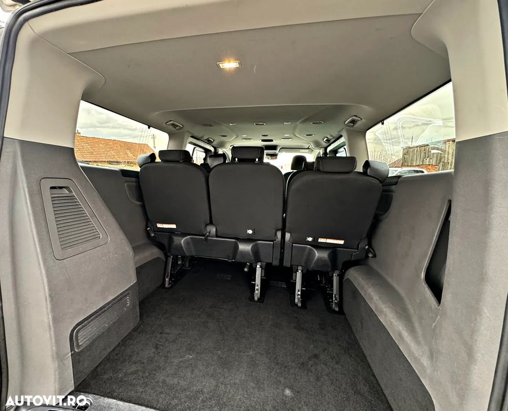 Ford Tourneo Custom 320 L2H1 VA Titanium - 30