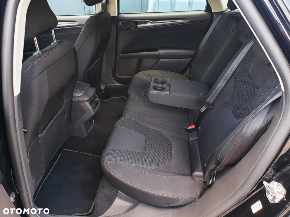 Ford Mondeo - 29