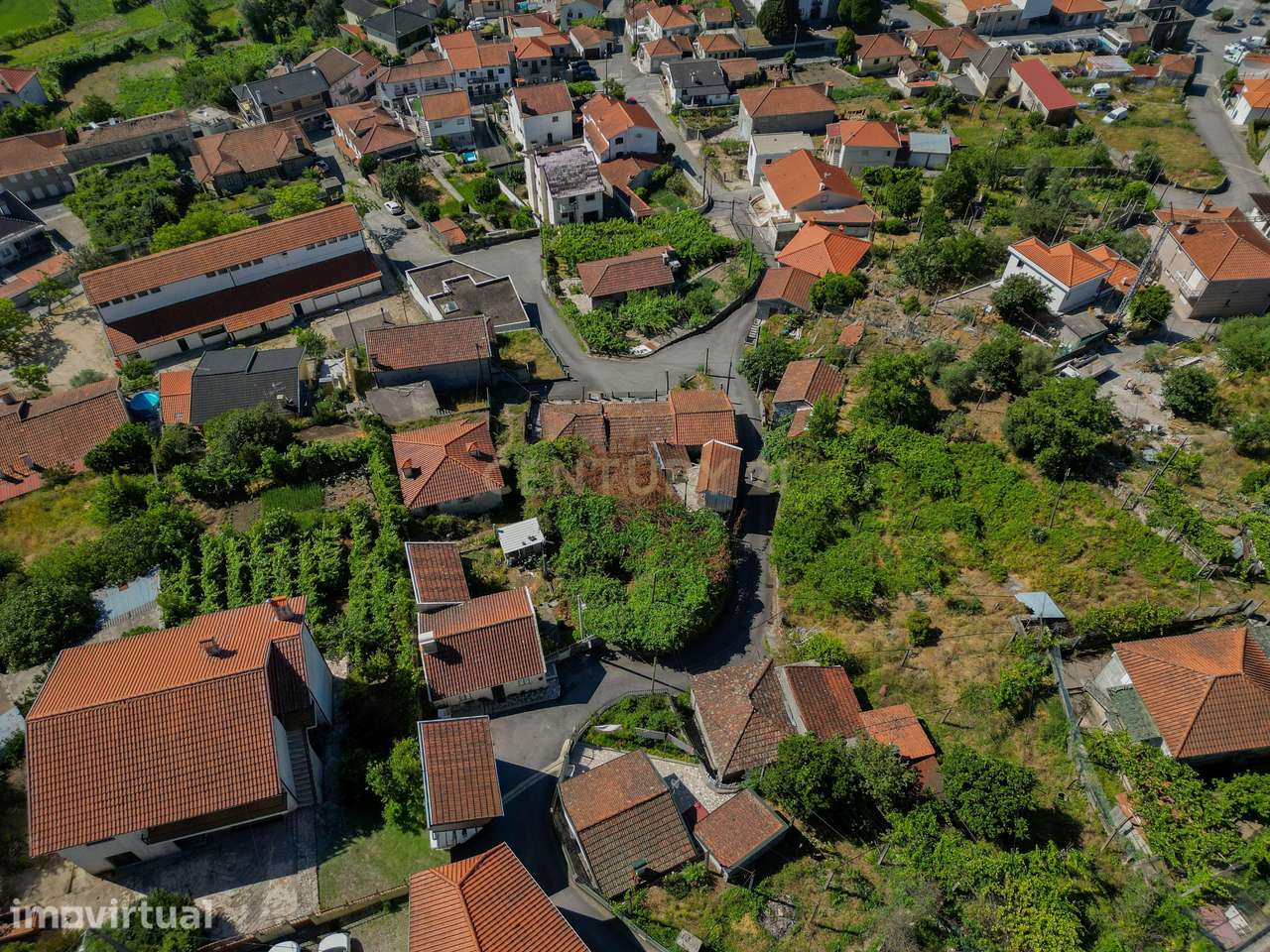 Moradia em Fafe com elevado potencial para investimento ou habitação d - Grande imagem: 3/10