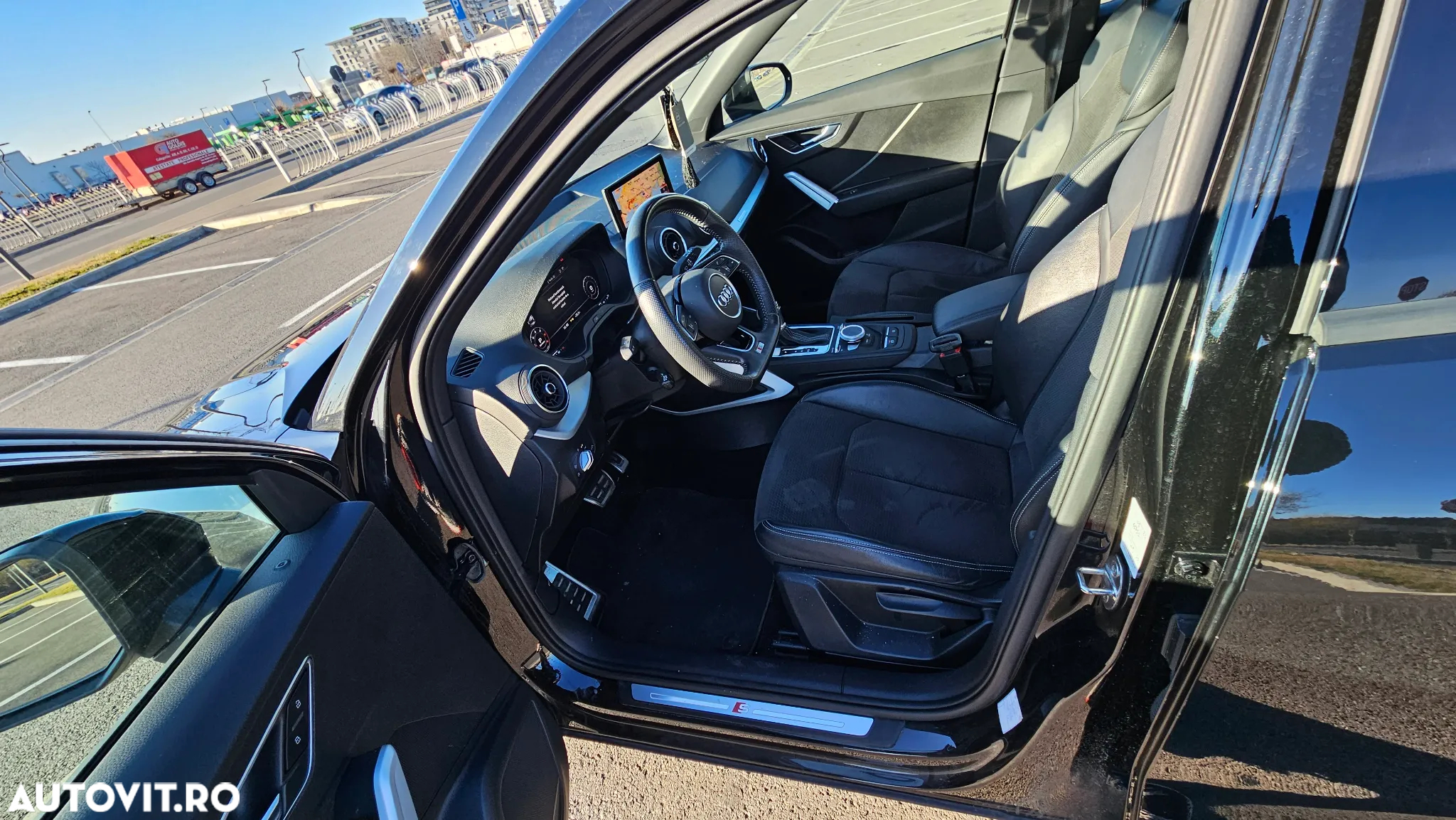 Audi Q2 2.0 TDI quattro S tronic Sport - 4