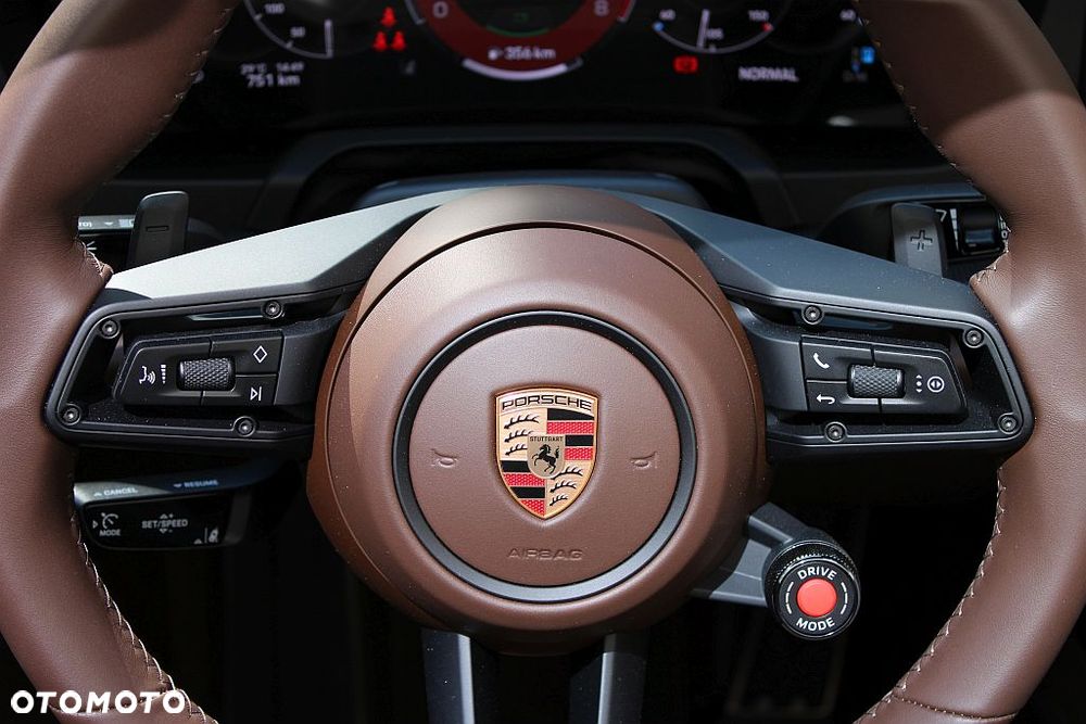 Porsche 911 Carrera T-Hybrid GTS - 23