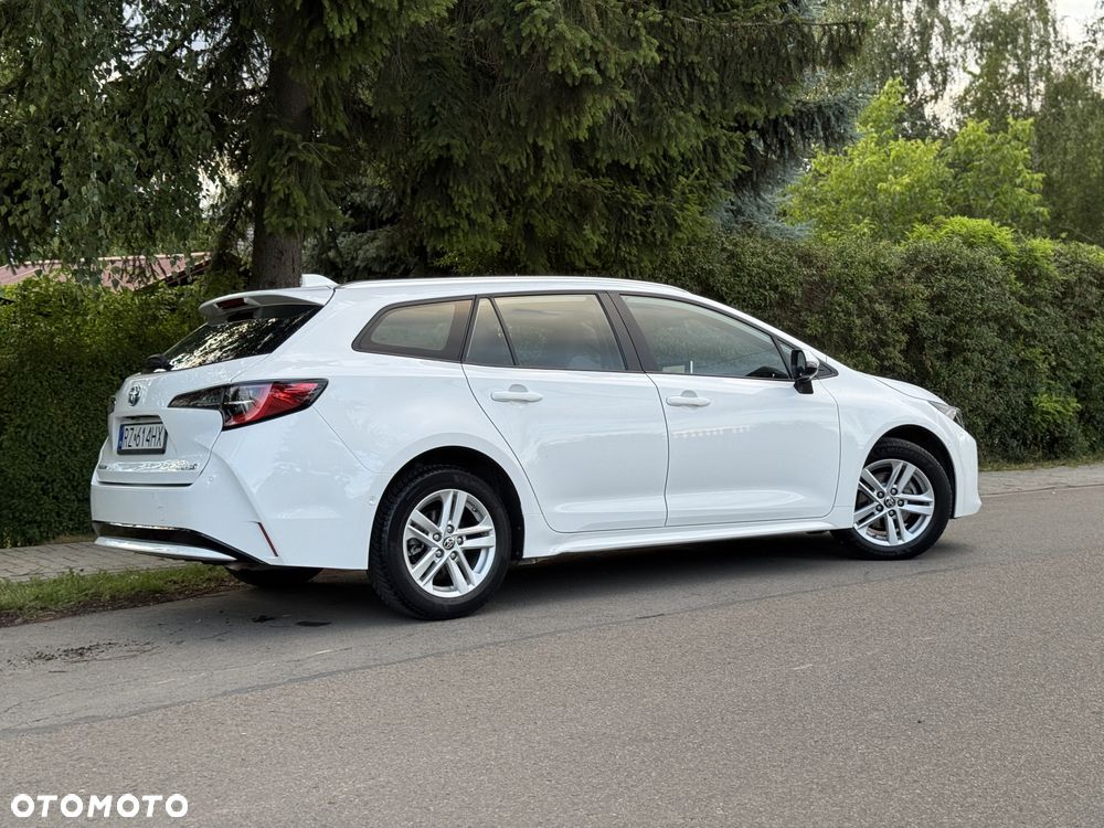 Toyota Corolla - 12