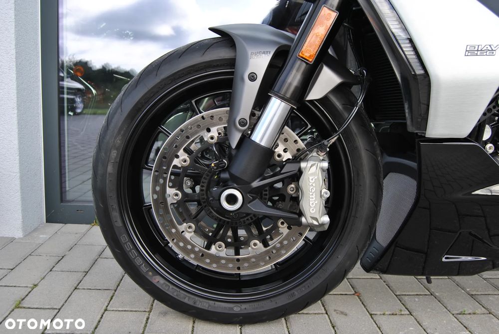 Ducati Diavel - 39