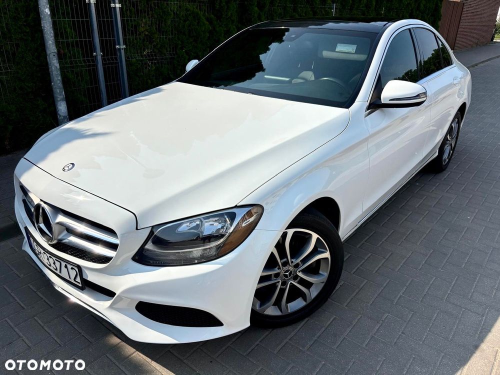 Mercedes-Benz Klasa C 300 9G-TRONIC AMG Line - 2