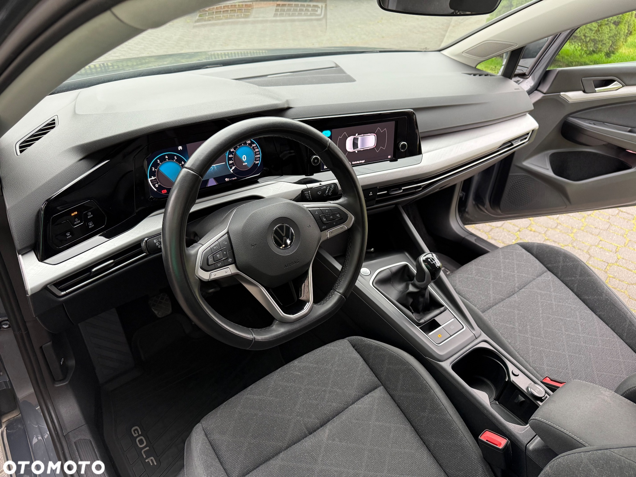 Volkswagen Golf VIII 1.0 TSI Life - 31