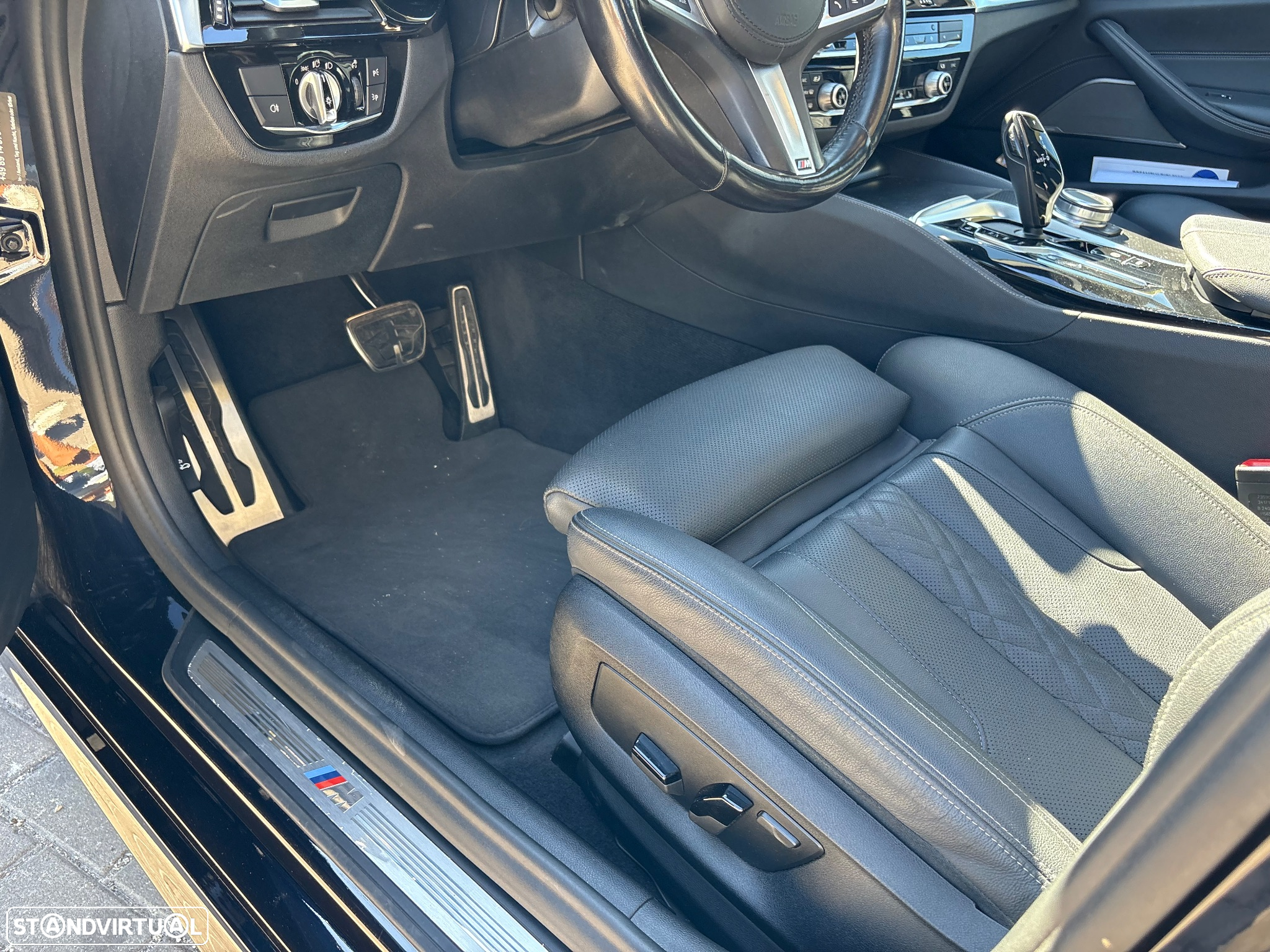 BMW 530 e Pack Desportivo M - 21