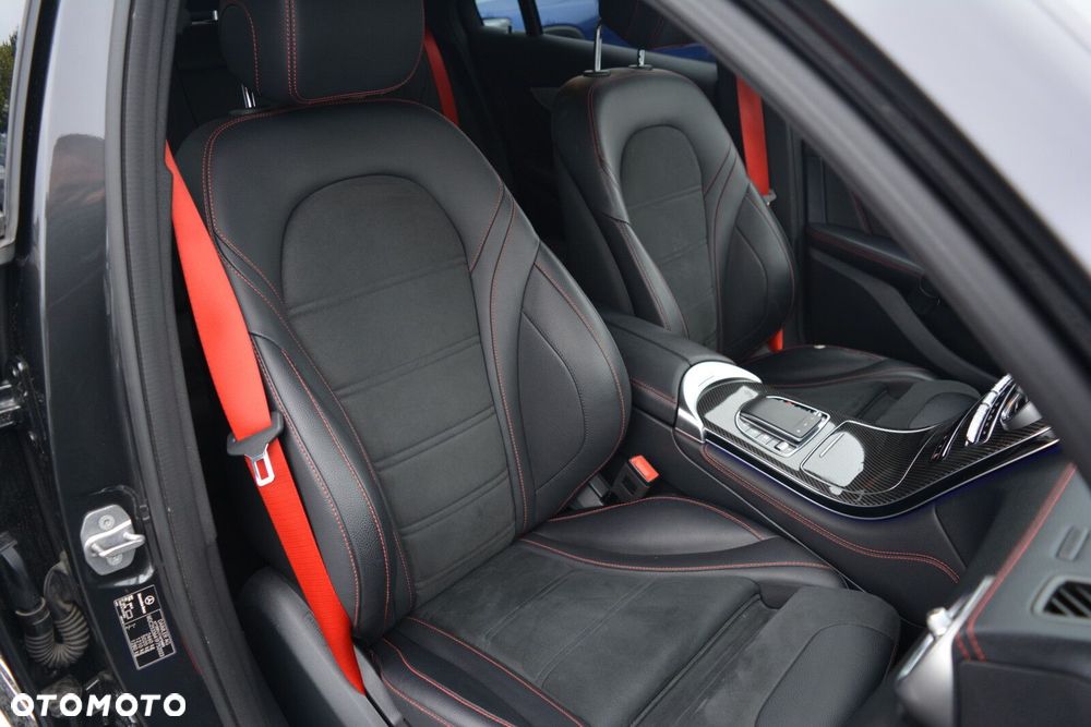 Mercedes-Benz GLC - 28