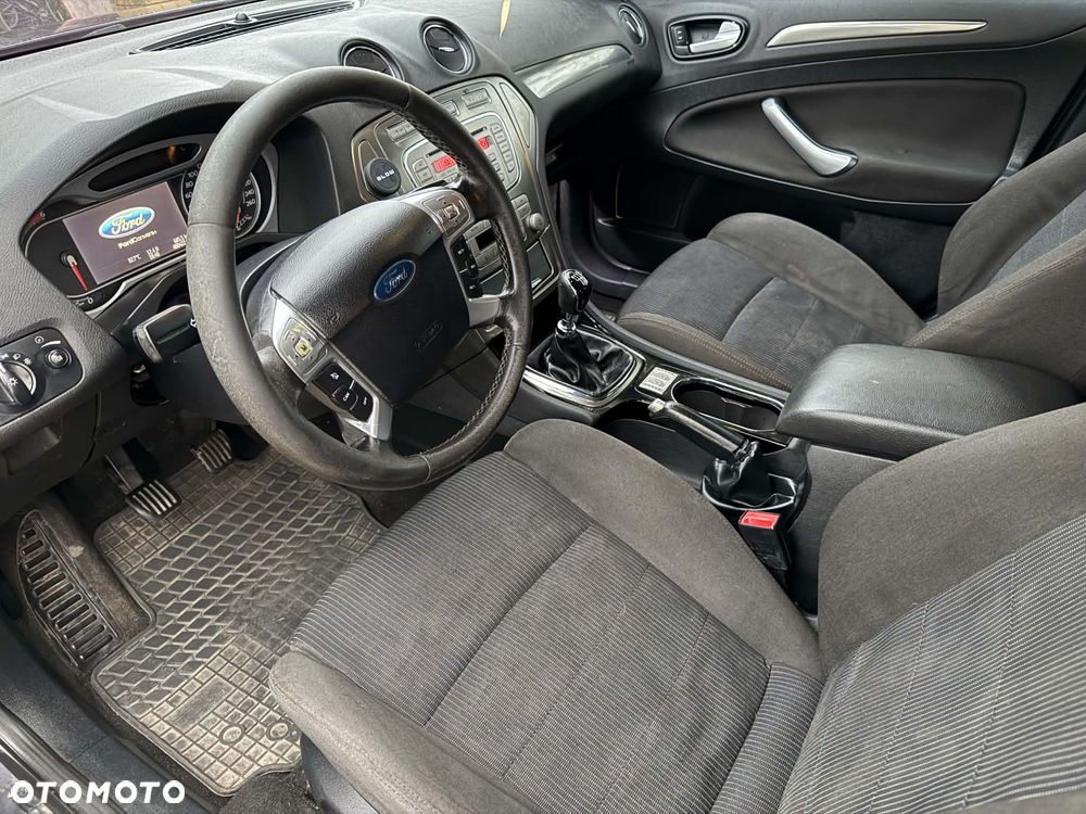 Ford Mondeo - 14