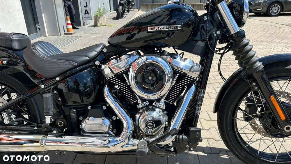 Harley-Davidson Softail Street Bob - 9