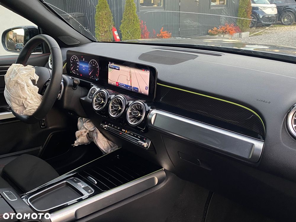 Mercedes-Benz GLB 200 AMG Line 7G-DCT - 18