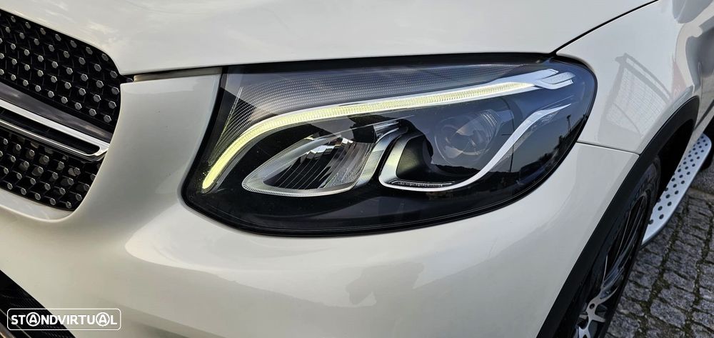 Mercedes-Benz GLC 220 d 4Matic 9G-TRONIC AMG Line - 30