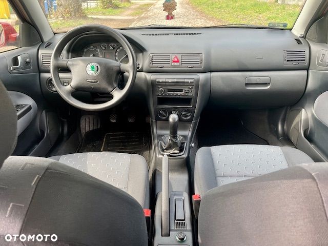 Skoda Octavia 1.9 TDI Ambiente - 6