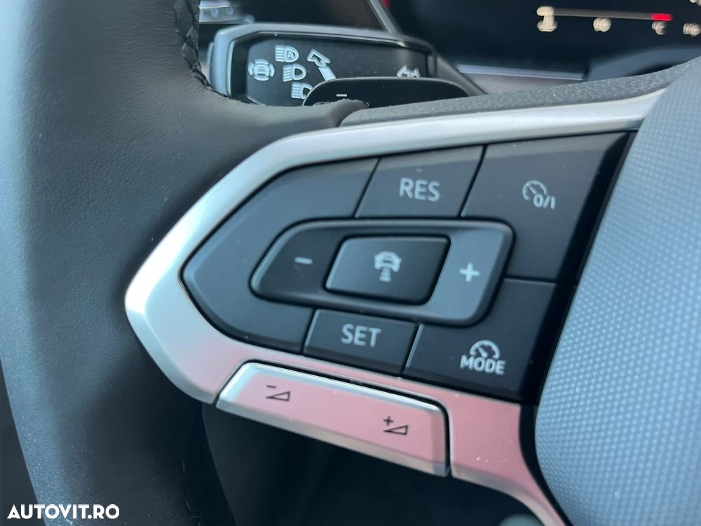 Volkswagen Touareg V6 TDI 4MOTION Elegance - 21