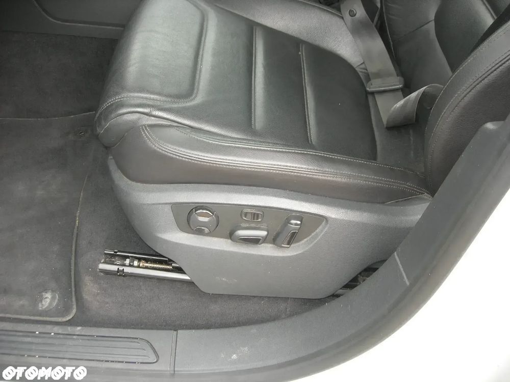 Volkswagen Touareg 3.0 V6 TDI BMT Perfectline R-Style - 16