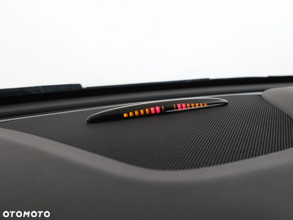 Mercedes-Benz CLA 180 Urban - 32