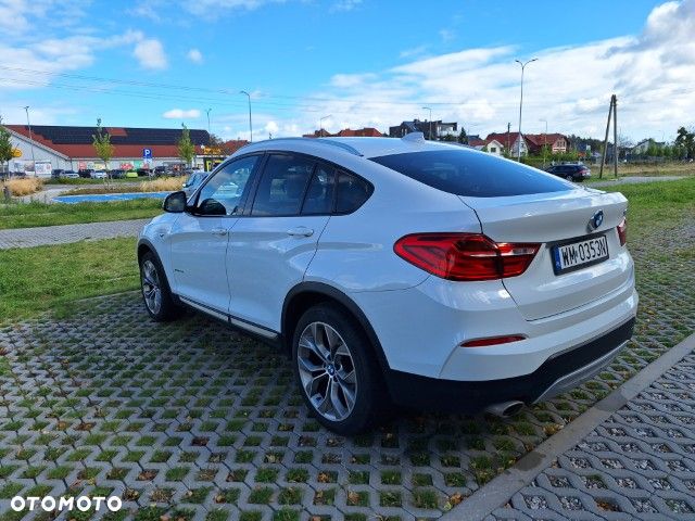 BMW X4 xDrive20d xLine - 8