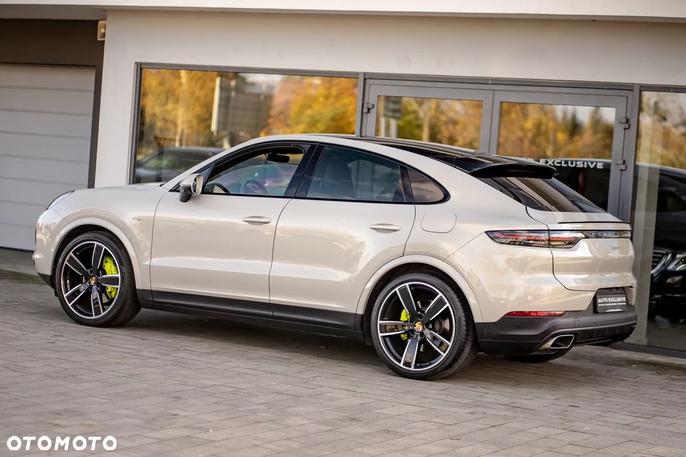 Porsche Cayenne - 18