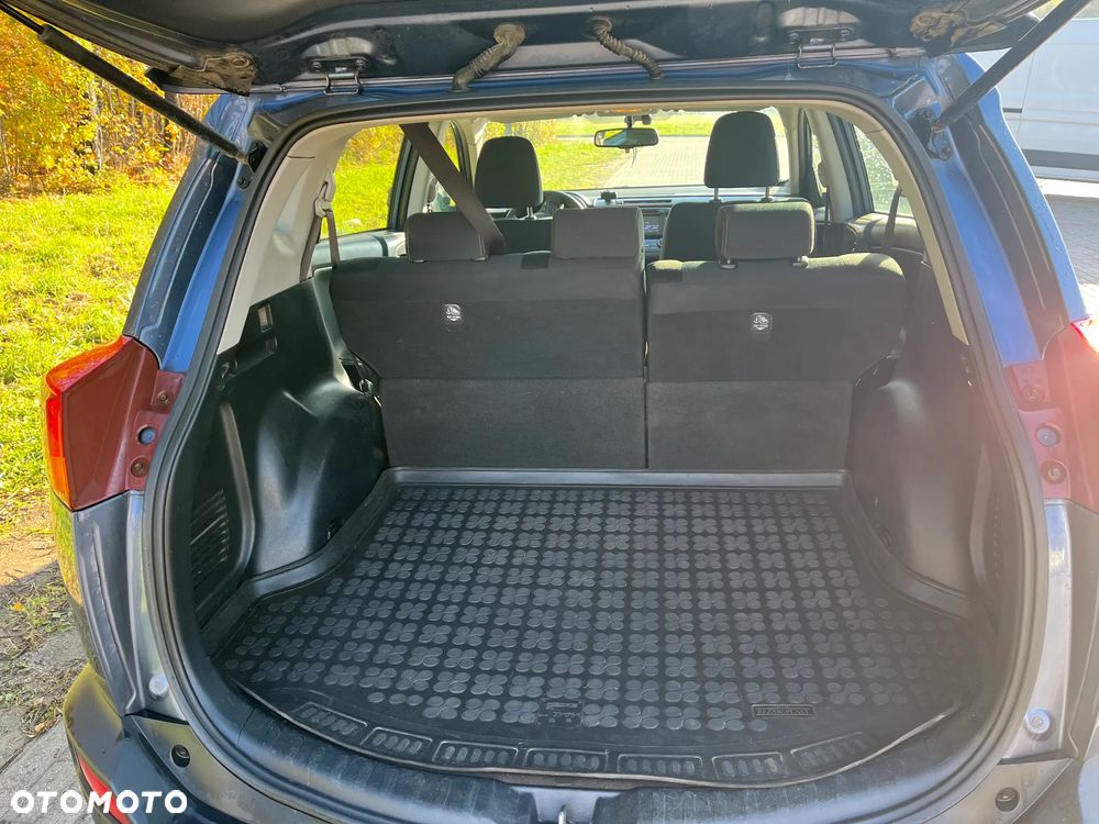 Toyota RAV4 - 12