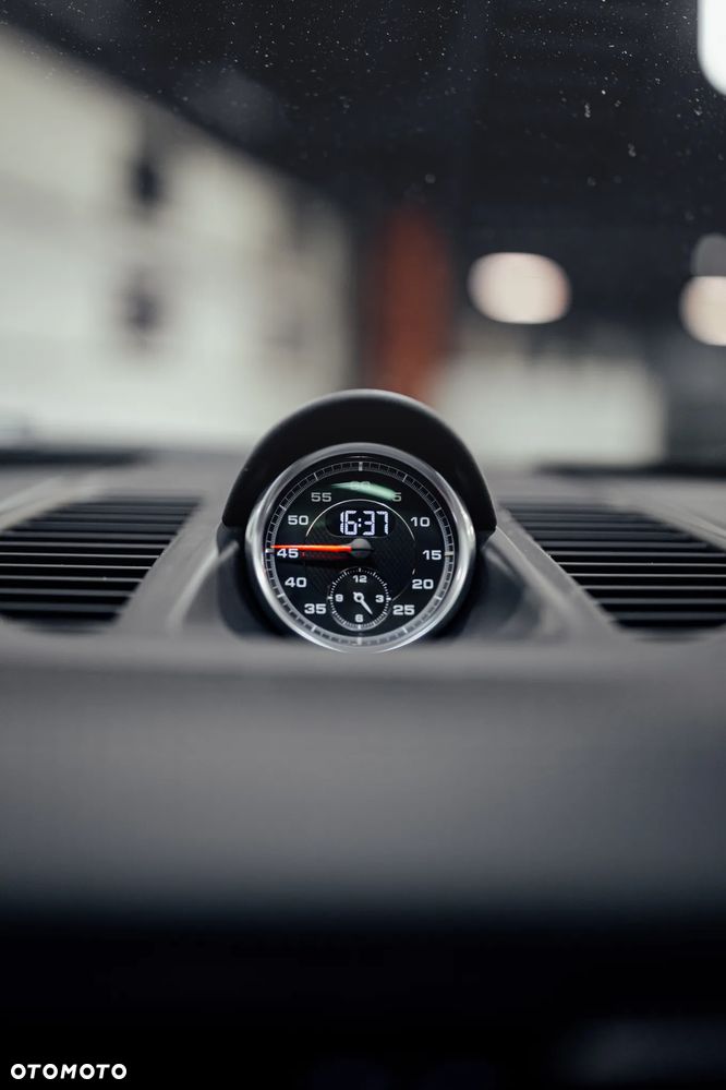 Porsche 911 Carrera 4S PDK - 8