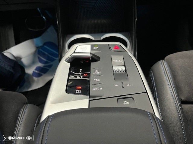 BMW X2 18 d xDrive Auto Pack M - 14