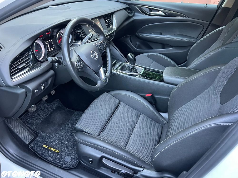 Opel Insignia - 14