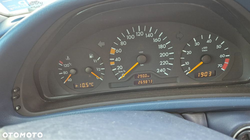 Mercedes-Benz CLK - 4