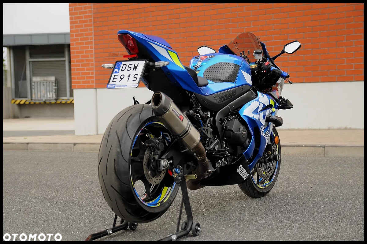Suzuki GSX-R - 21