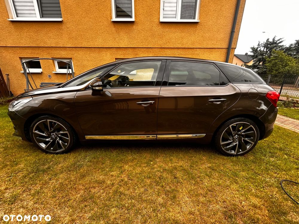 Citroën DS5 HDi 165 SoChic - 8