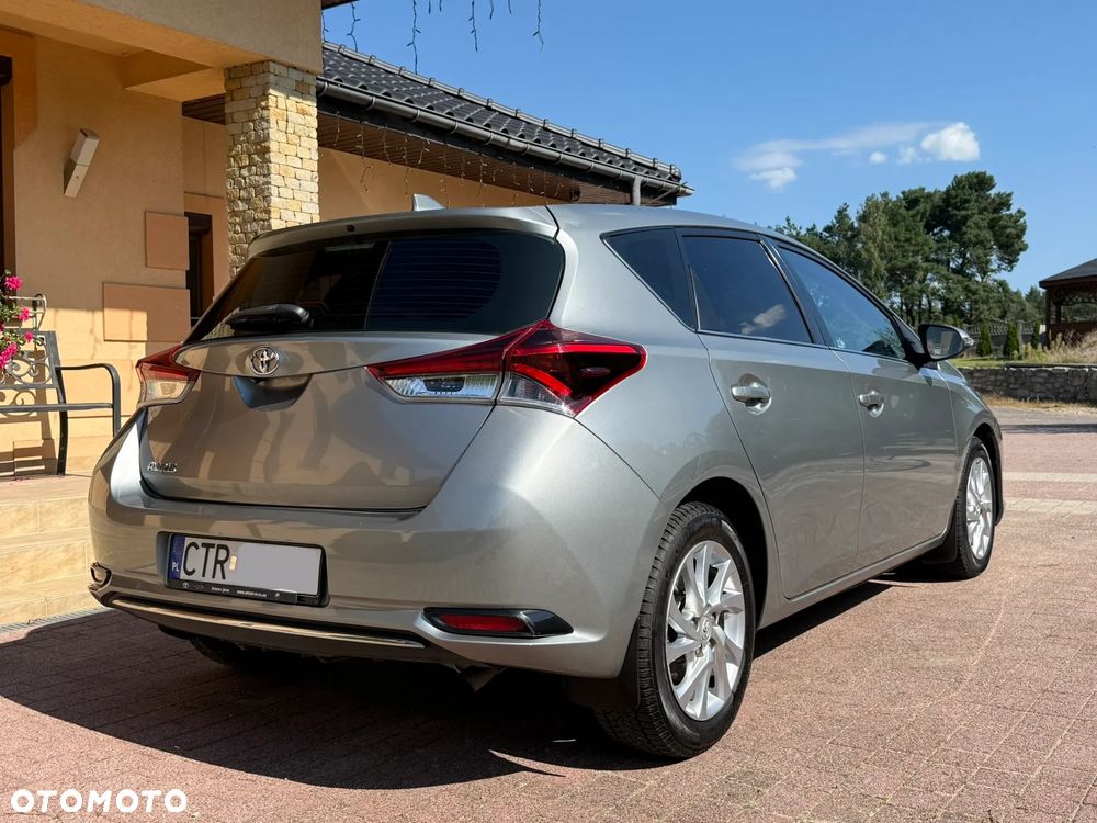 Toyota Auris - 6