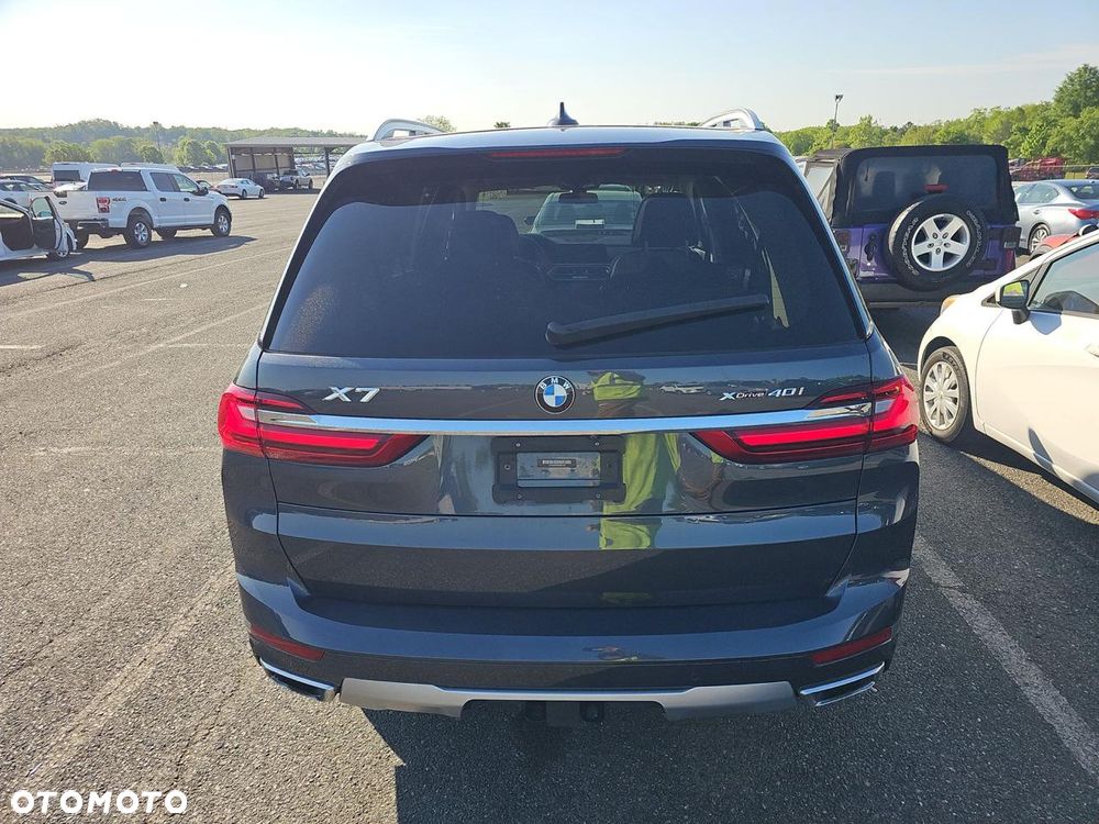 BMW X7 xDrive40i - 10