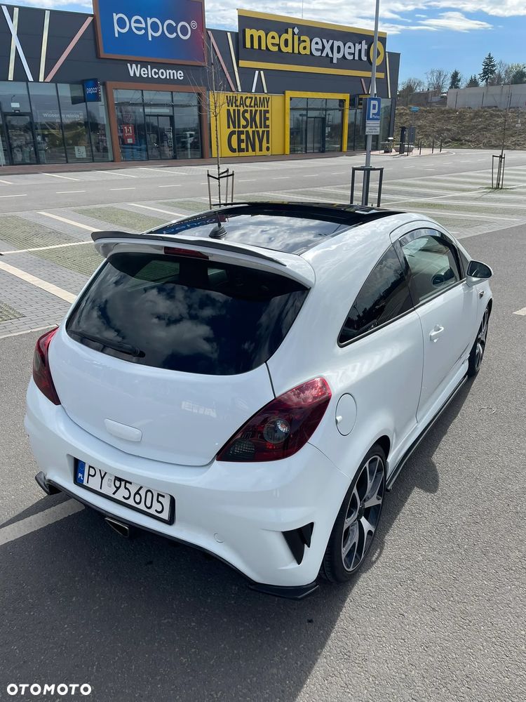 Opel Corsa 1.6T OPC - 5