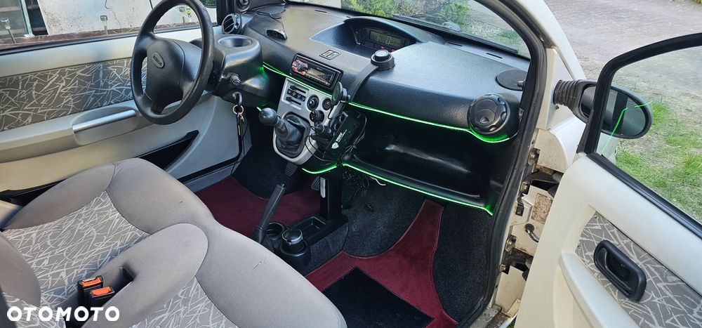 Microcar MC - 8