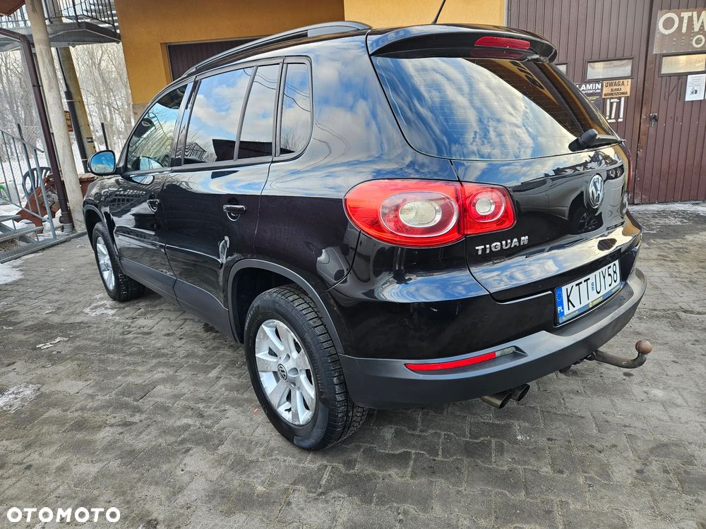 Volkswagen Tiguan - 4