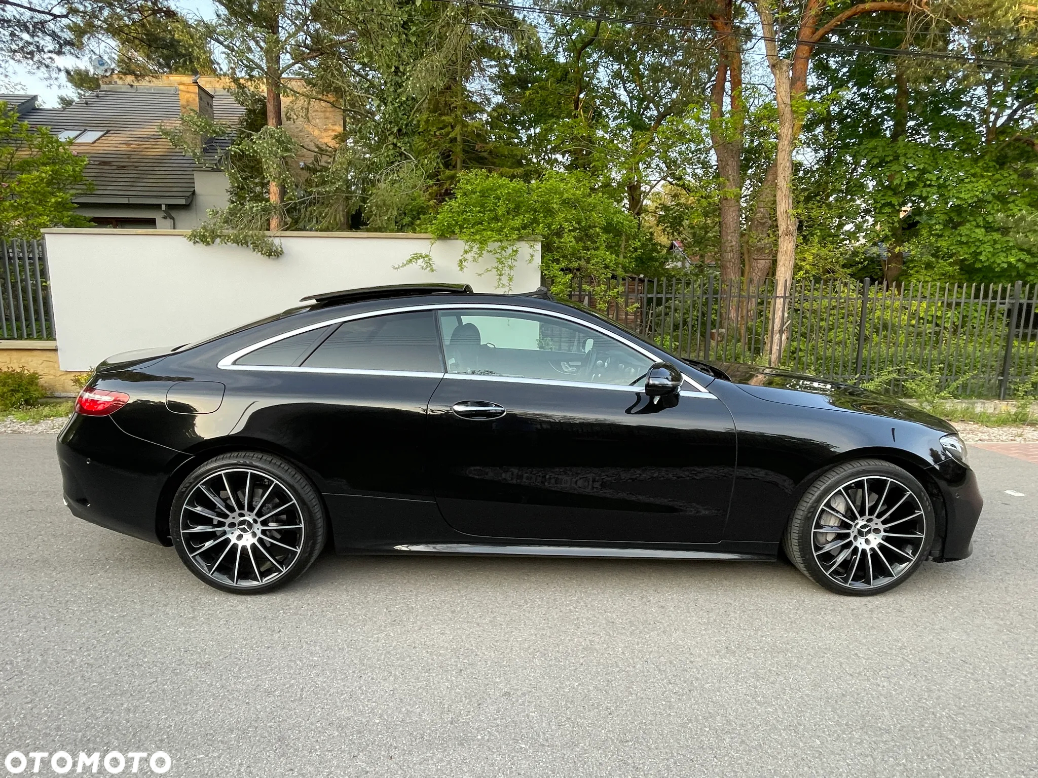 Mercedes-Benz Klasa E 300 Coupe 9G-TRONIC - 5