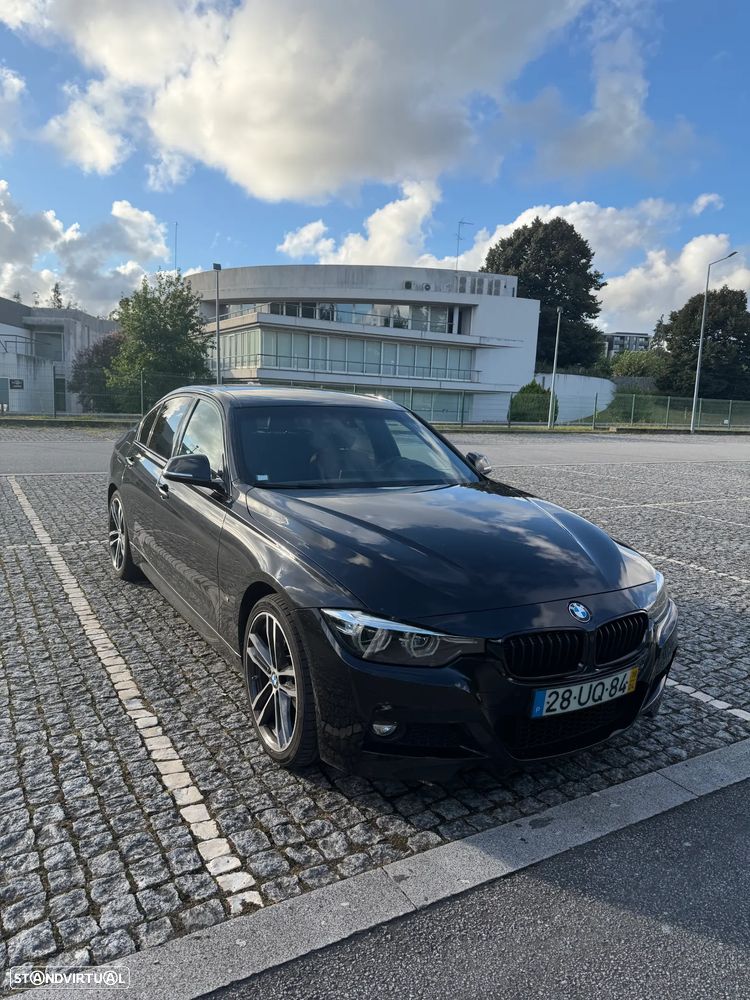 BMW 330 e iPerformance Pack M Shadow - 3