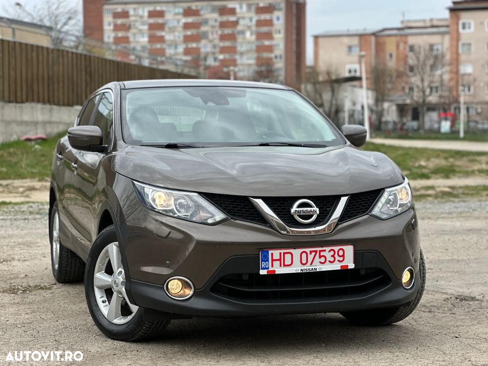 Nissan Qashqai 1.5 DCI N-Connecta - 2