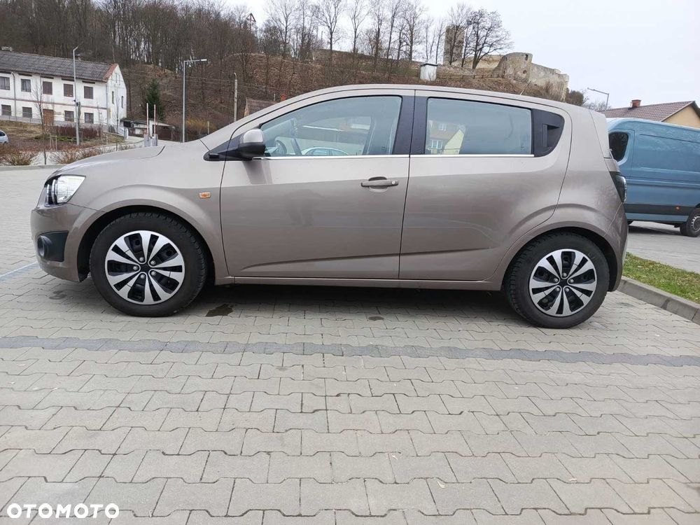 Chevrolet Aveo - 3