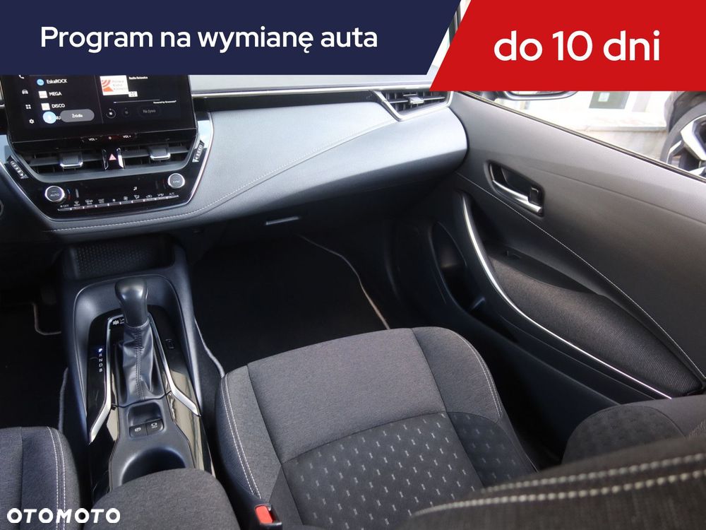 Toyota Corolla - 10