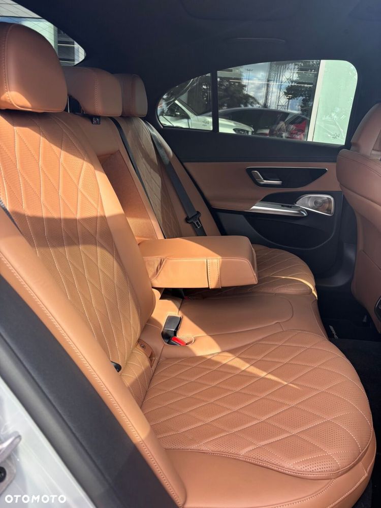 Mercedes-Benz Klasa E - 22