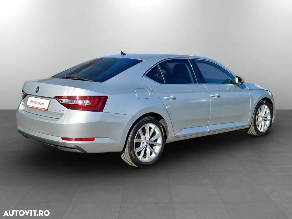 Skoda Superb 2.0 TDI DSG 4X4 Style - 7