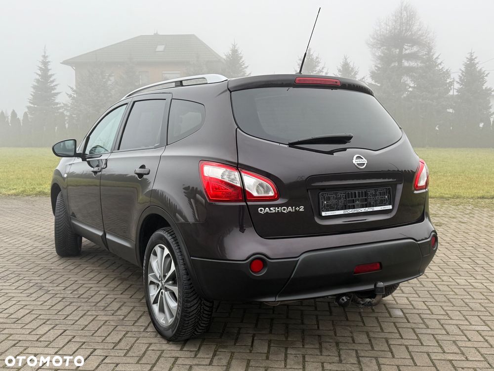 Nissan Qashqai+2 - 10