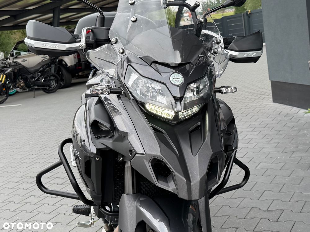 Benelli TRK 502X - 21