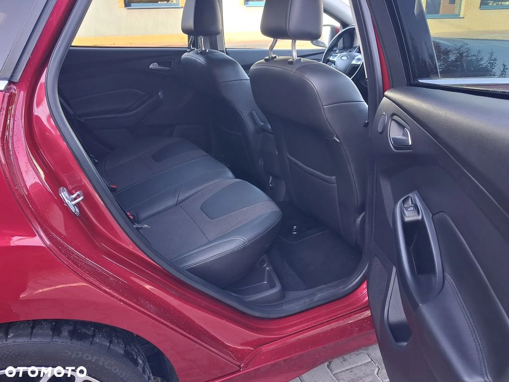 Ford Focus - 30