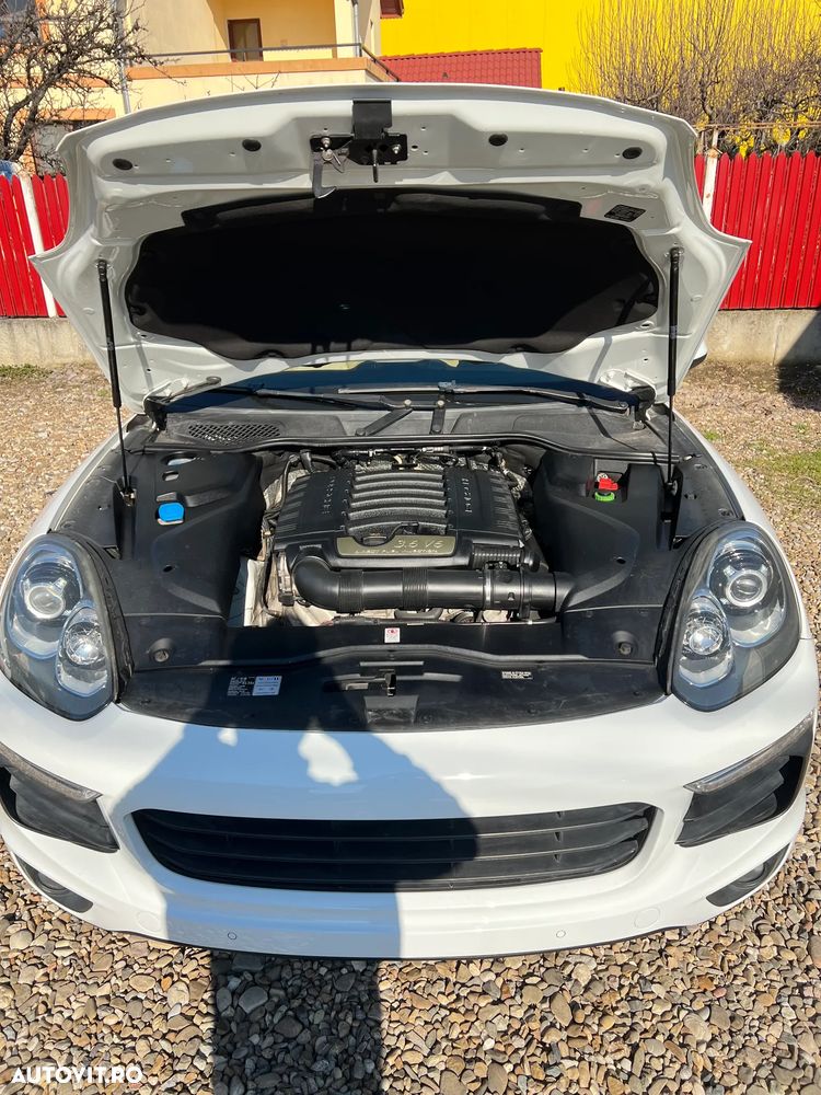 Porsche Cayenne Tiptronic S - 31