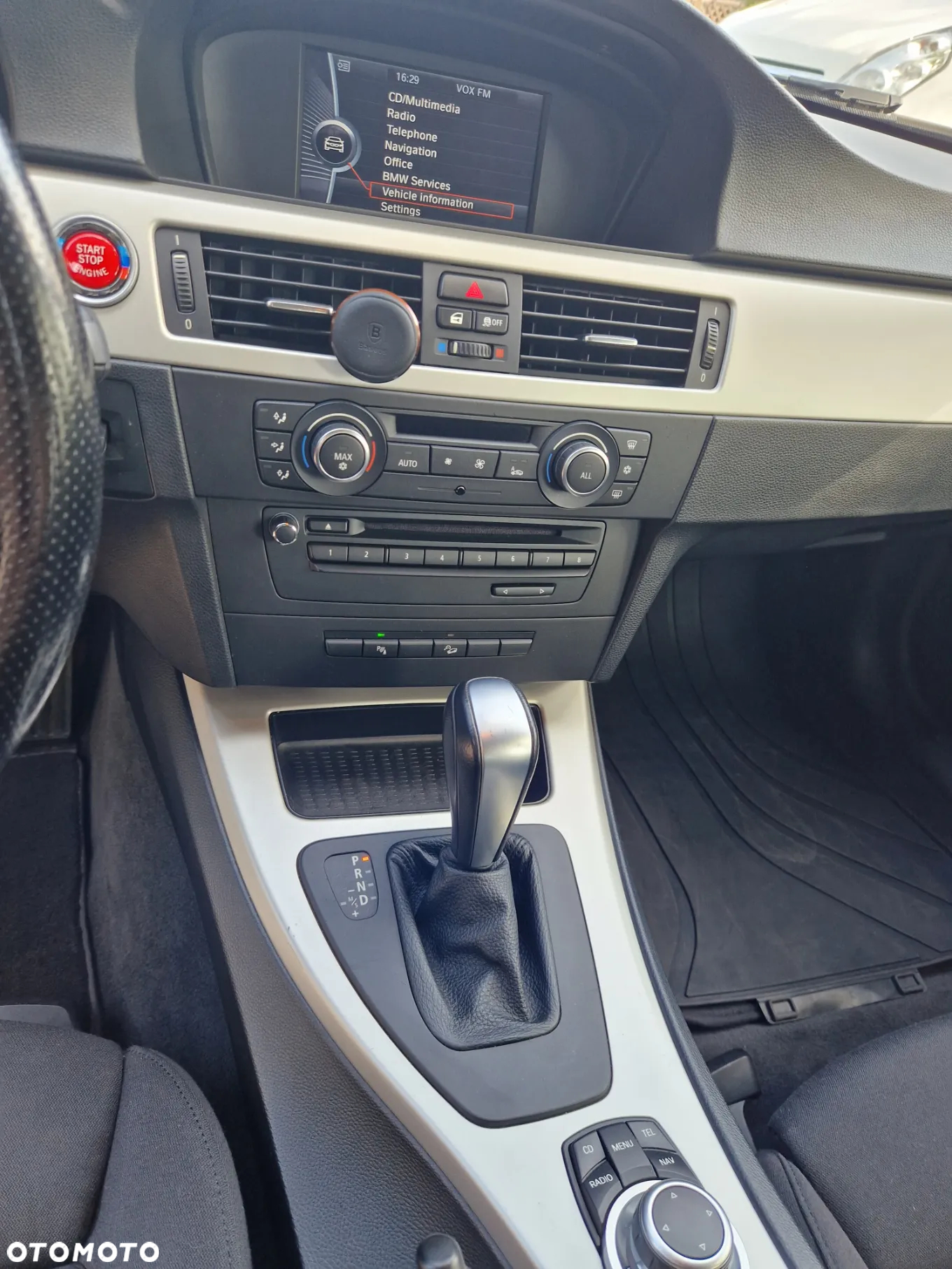 BMW Seria 3 320d Efficient Dynamics Sport Line shadow - 14