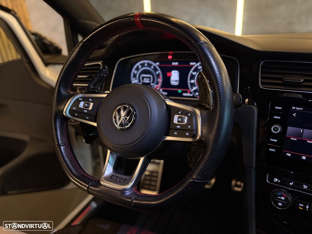VW Golf GTI TCR 2.0 TSI OPF DSG - 31