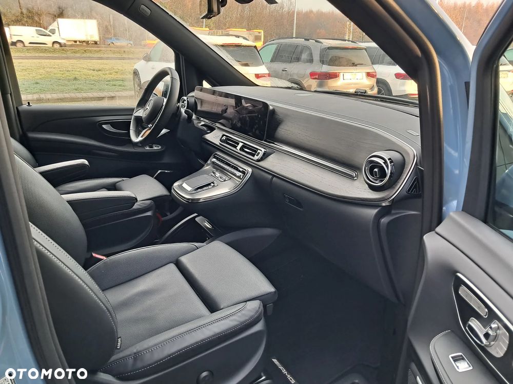 Mercedes-Benz Klasa V - 7