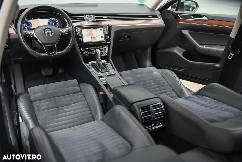 Volkswagen Passat - 19