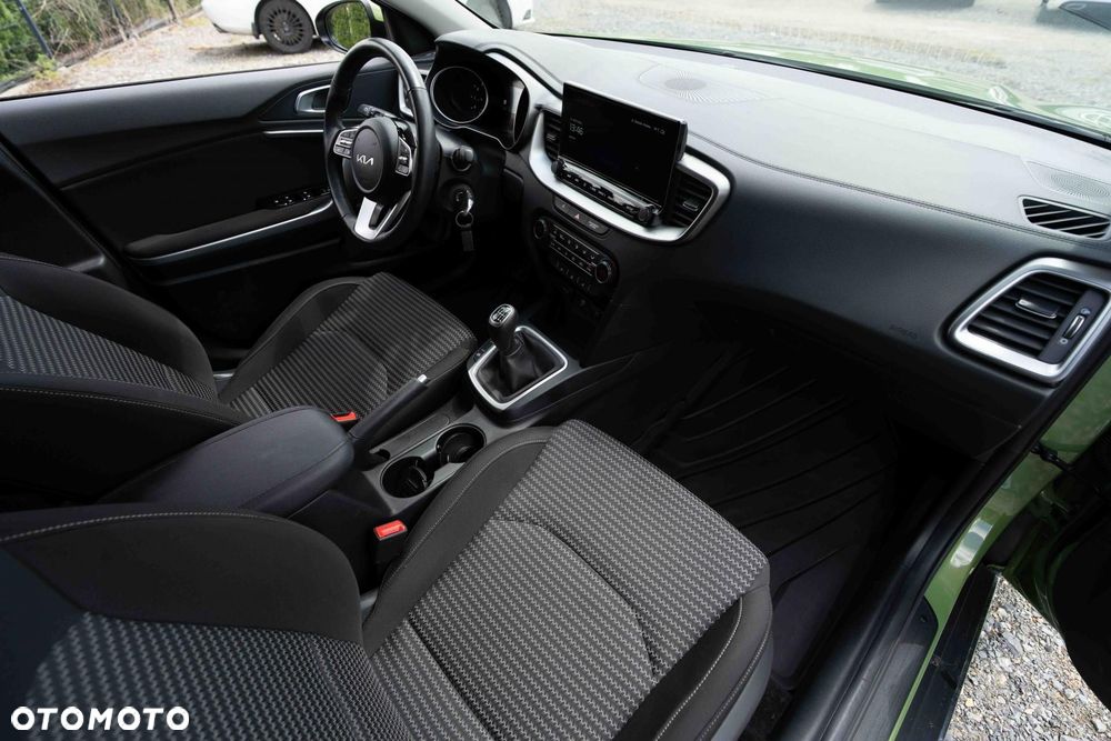 Kia XCeed 1.5 T-GDI M - 31