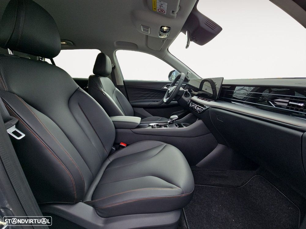 MG HS 1.5 Plug-in Hybrid Luxury - 13